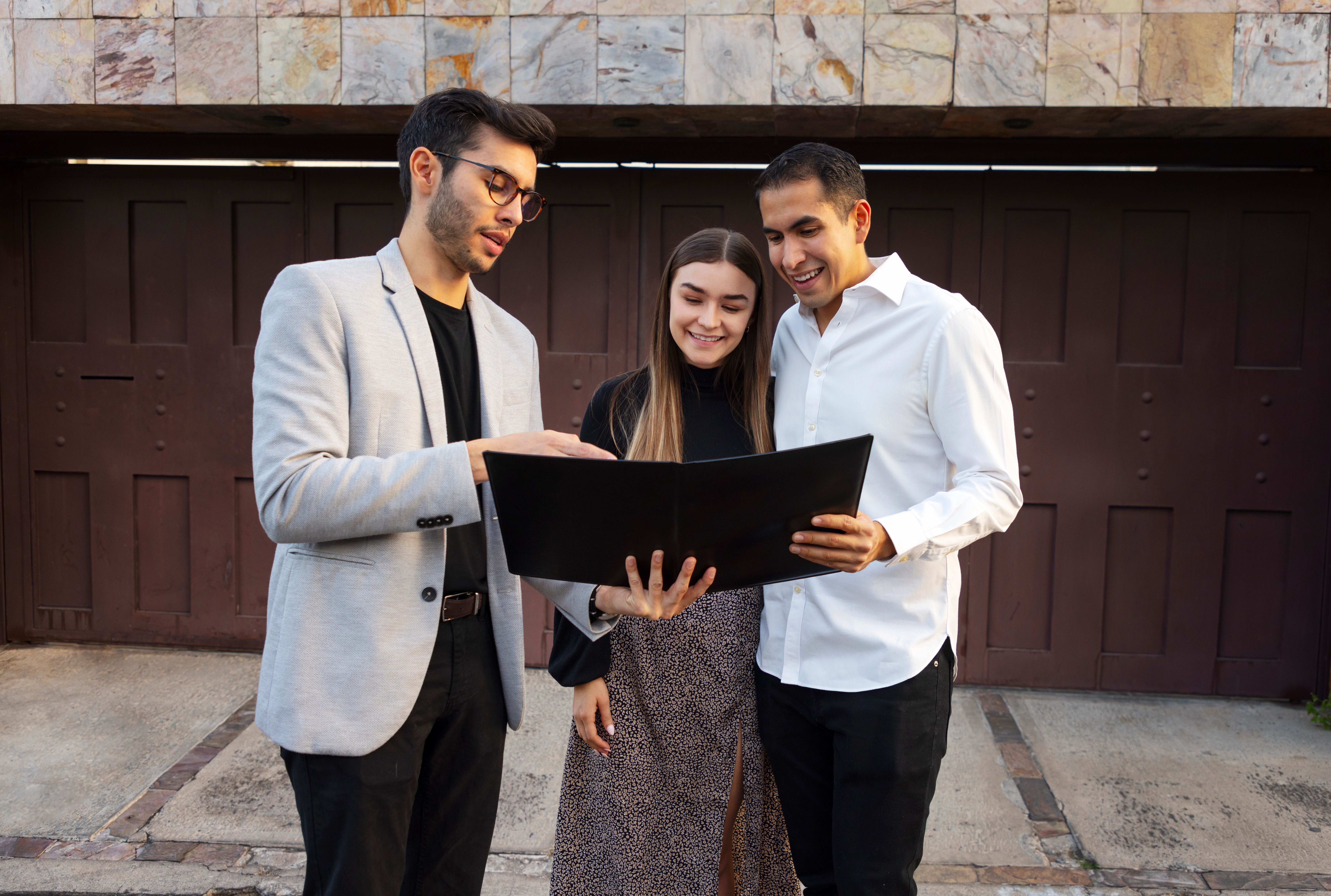 Your Gateway to Gulf Careers: Finding the Right Gulf Job Vacancy Through GCC Walkins